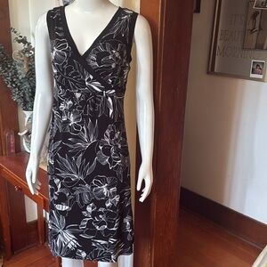 NWT northern reflections size small Floral Black and White Dress